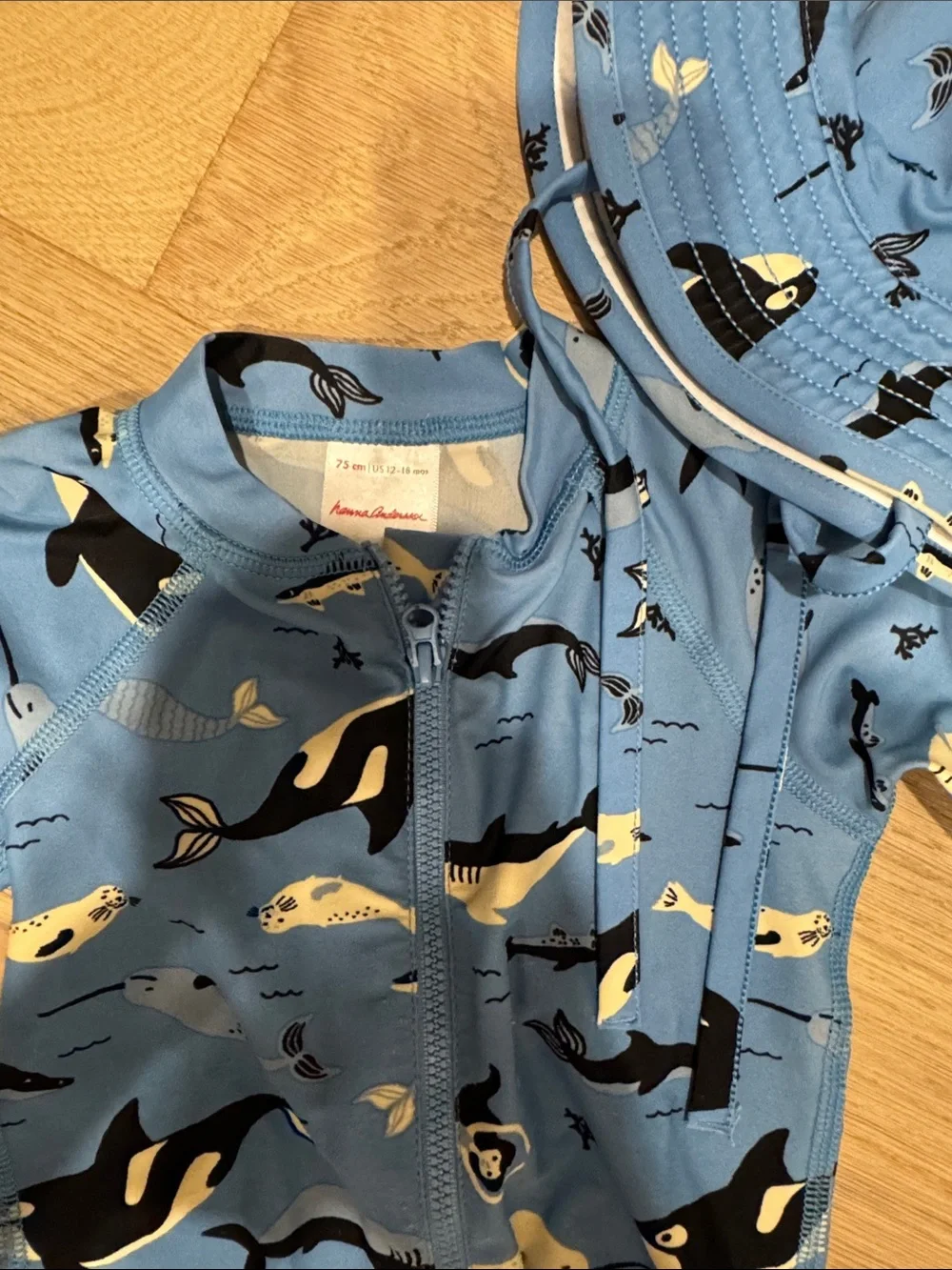 Hanna Andersson Blue Whale & Orca Print One-Piece Footie with Sun Hat